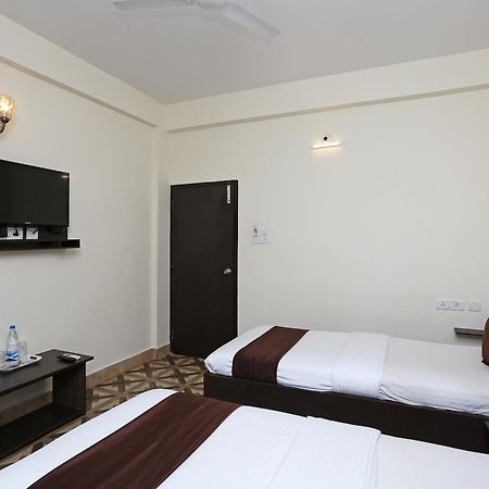 Oyo Stellar Resort Bhubaneswar Exterior photo