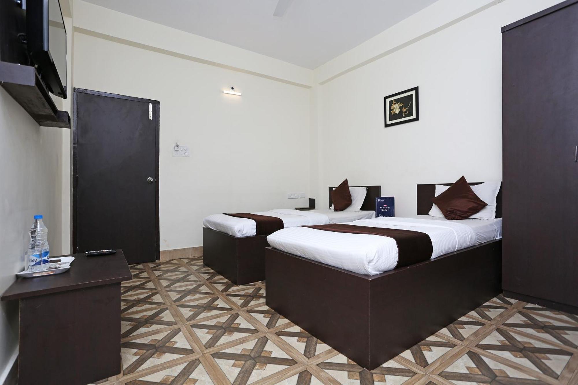 Oyo Stellar Resort Bhubaneswar Exterior photo