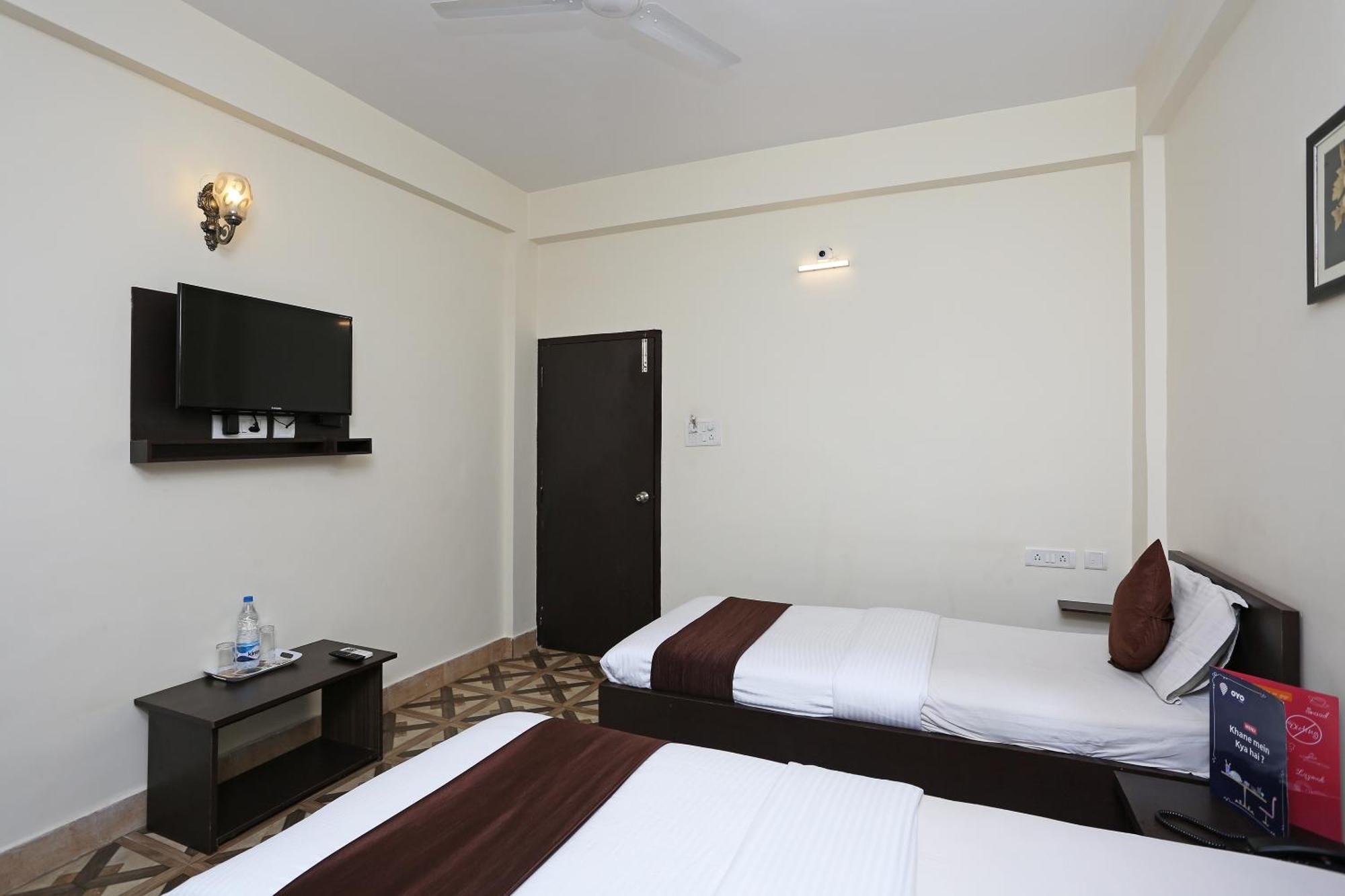 Oyo Stellar Resort Bhubaneswar Exterior photo