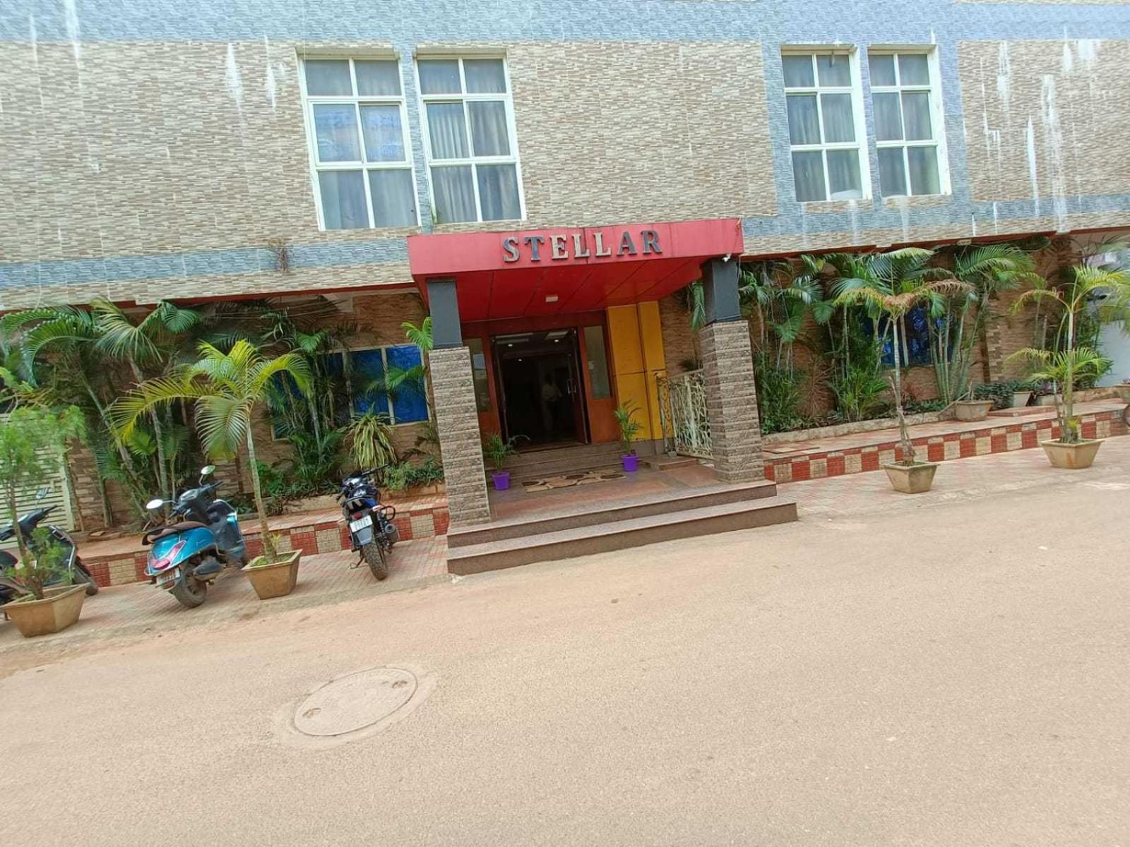 Oyo Stellar Resort Bhubaneswar Exterior photo